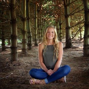 Meet your Posher, Steph